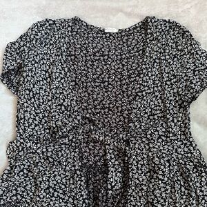 John Galt wrap top
Size S/M